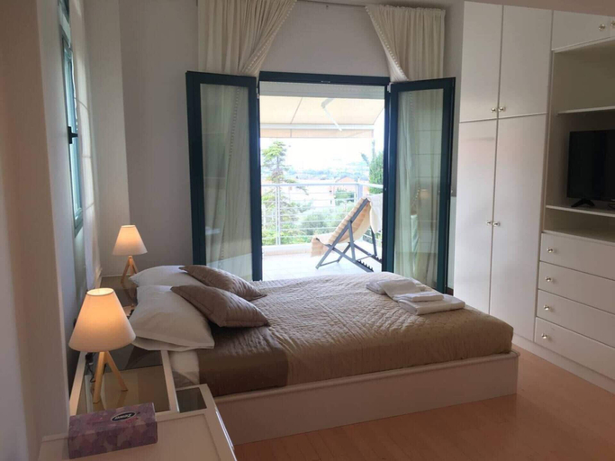 Bedroom 3, Stunning 4-bed Villa in Lagonisi Kalivia Thorikou, Attica