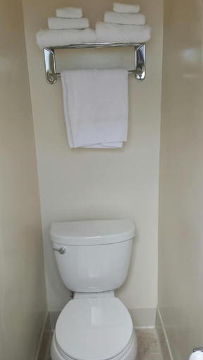 Bathroom 4, Lido Hotel, Los Angeles