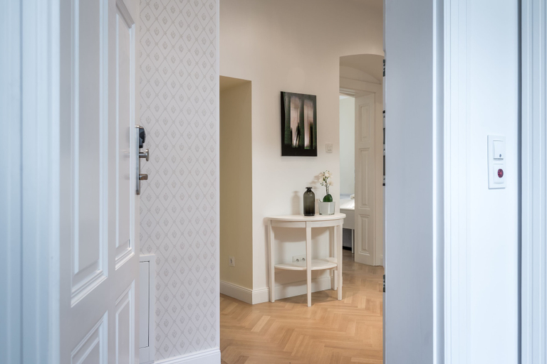 Others 5, Parkview Residences, Wien