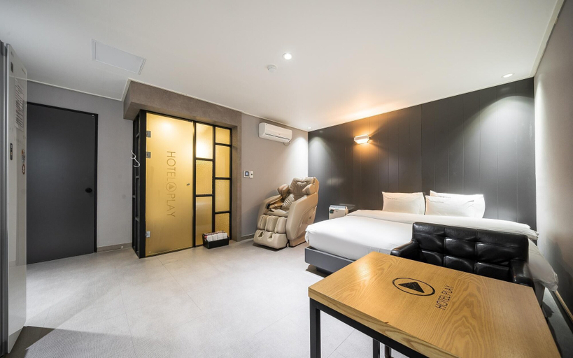 Bedroom 3, Changwon Myeongseodong Play, Changwon