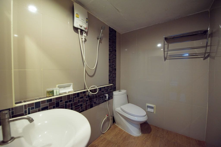 Bathroom 4, Star Residency Hotel, Pattaya