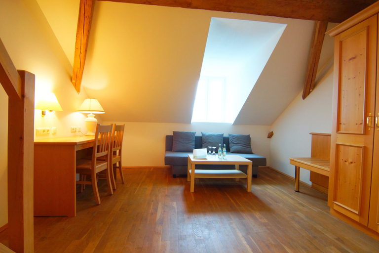Bedroom 3, Landhotel & Gasthof Baiernrain, Bad Tölz-Wolfratshausen