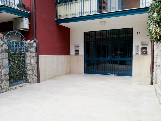 Exterior & Views, MaLù Bed & Breakfast, Napoli