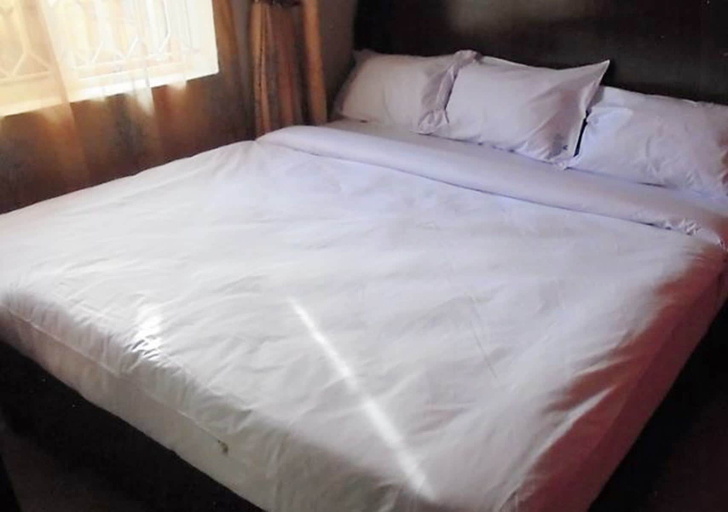 Bedroom 5, Bunyonyi Inn Hotel, Kampala