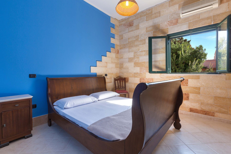 Bedroom 2, 3129 Villetta La Meta by Barbarhouse, Lecce