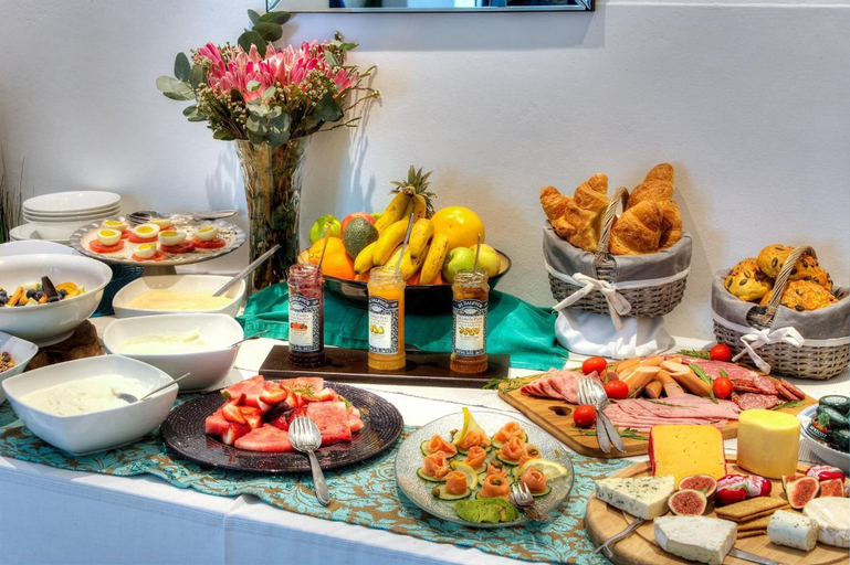 Food & Drinks 5, Sea Star Cliff, Overberg