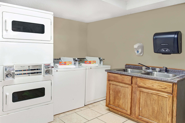 Others 5, Super 8 by Wyndham West Memphis, Crittenden