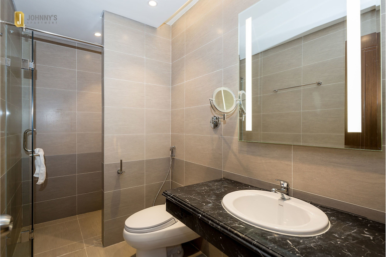 Bathroom 3, Johnny's Luxury Apartments, Da Nang