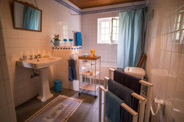 Bathroom 4, Casa da Lagoa by Green Vacations, Ponta Delgada