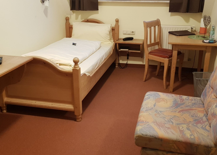 Bedroom 2, Gasthof Frankenstuben, Haßberge