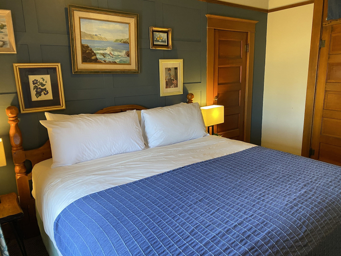 Bedroom 3, Hotel Vendome, Yavapai