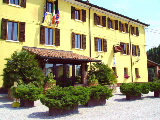 Exterior & Views 2, Hotel Antico Casale, Ferrara