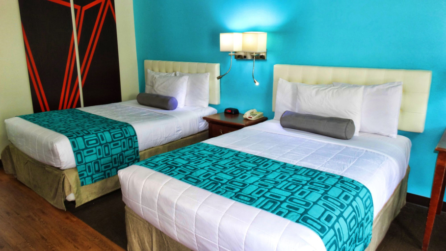 Bedroom 3, Howard Johnson by Wyndham Savannah GA, Chatham