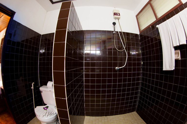 Bathroom 5, Tropica Bungalow Resort, Phuket Island