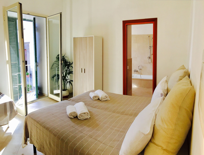 Bedroom 3, Harbour View, Napoli