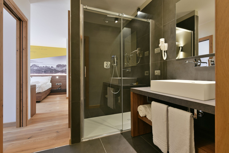 Bathroom 5, Dolomeet Boutique Hotel, Trento
