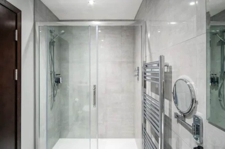 Bathroom 4, Cotswolds Hotel & Spa, Oxfordshire