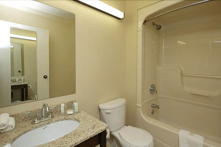 Bathroom 4, Comfort Inn Midland, Simcoe