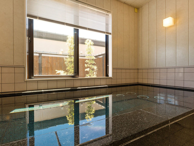 Sport & Beauty, Racine Home Harie, Takashima