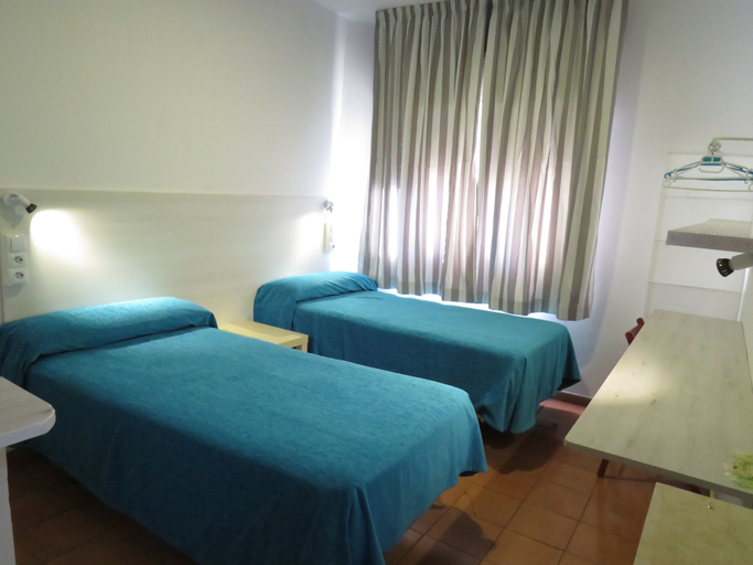 Bedroom 4, Casa de huespedes Almansa, Madrid