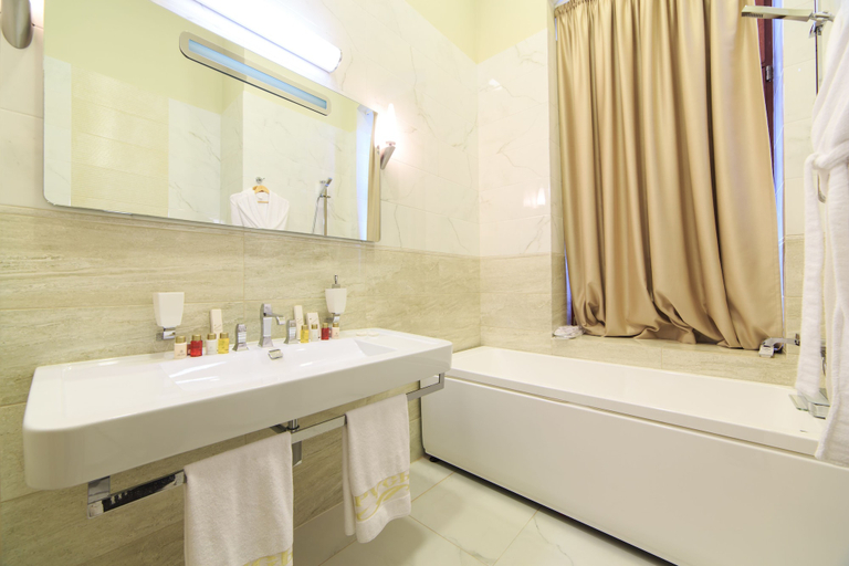 Bathroom 4, Avangard Health Resort, Sochi gorsovet