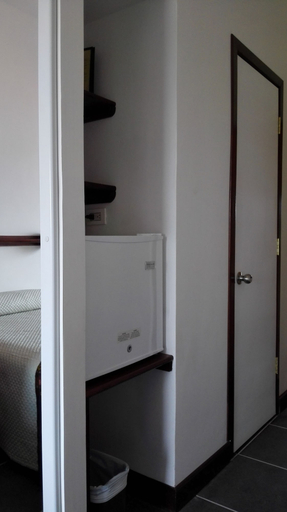 Bedroom 2, Peten Esplendido Hotel and Conference Center, Flores