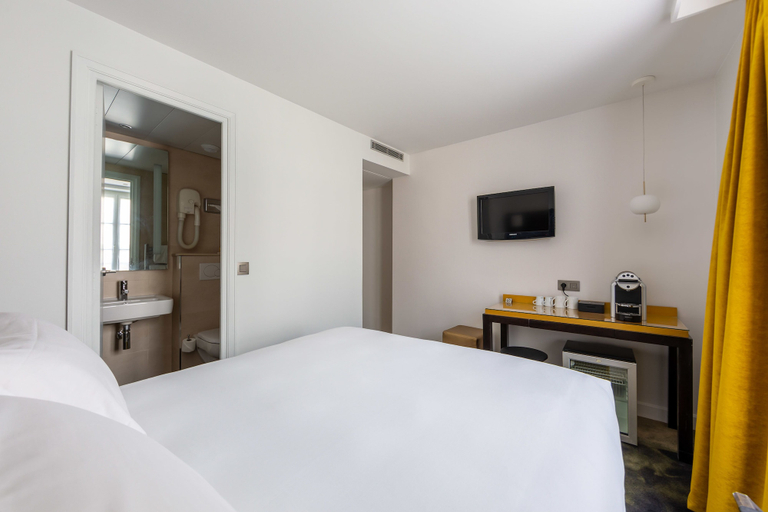 Bedroom 3, Hôtel 15 Montparnasse, Paris