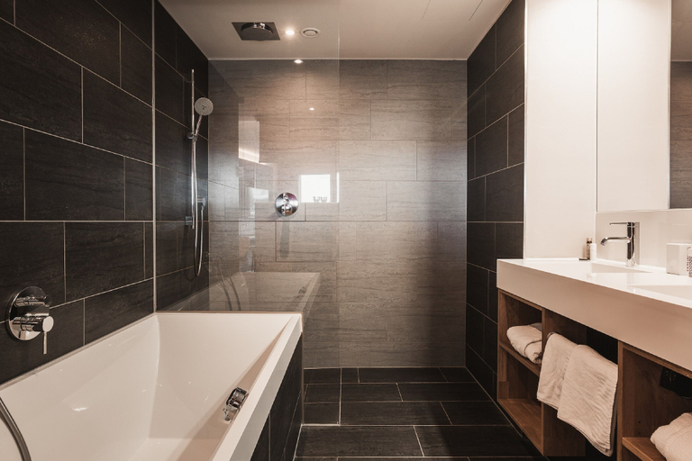 Bathroom 5, Anthony's Life & Style Hotel, Landeck