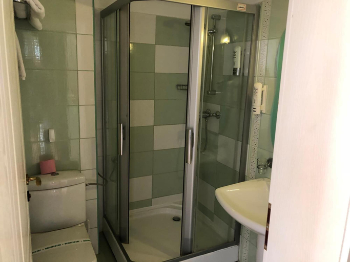 Bathroom 3, Pensiunea Trident, Hateg