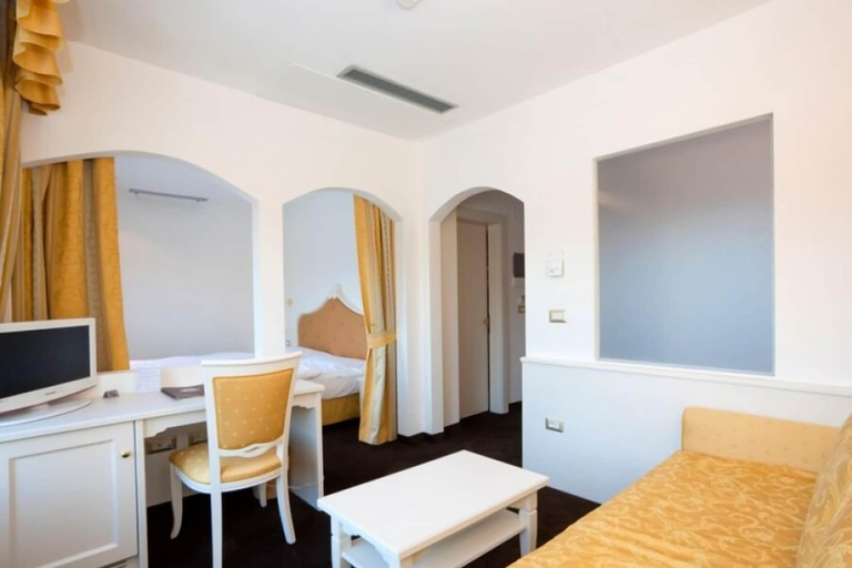 Bedroom 3, Parc Hotel Du Lac, Trento