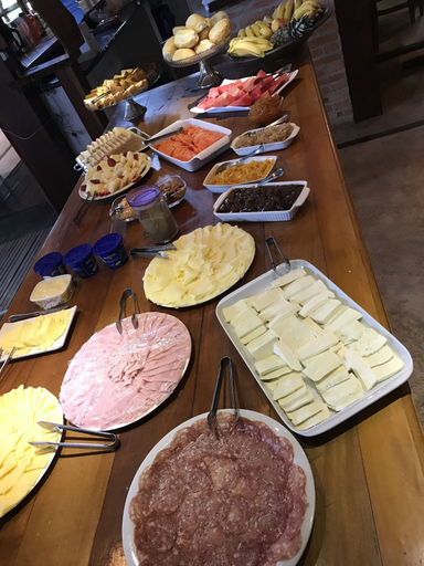 Food & Drinks 5, hotel e pousadaTAJJ, São Roque