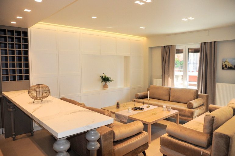 Others 5, Luxurious Apartment in Acropolis, Attica
