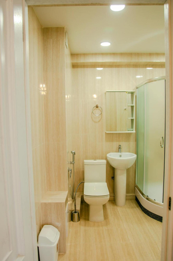 Bathroom 3, Evropa, Kizlyar