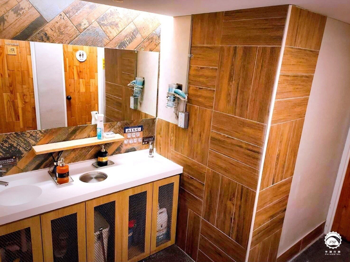 Bathroom 4, PH Hostel, Penghu