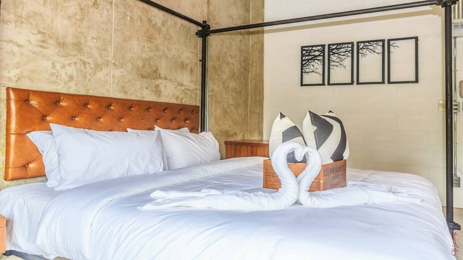 Bedroom 2, Master Jay Resotel, Phuket Island