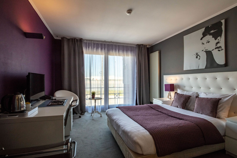 Bedroom 3, Park Hotel Airport, Hainaut