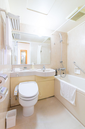 Bathroom 4, Bright Park Hotel, Kōchi