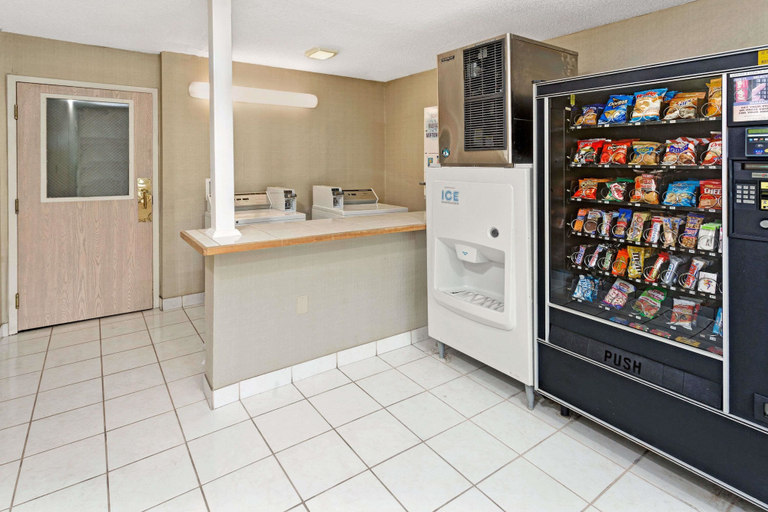 Food & Drinks 5, Microtel Inn & Suites by Wyndham Florence/Cincinnati Airport, Boone