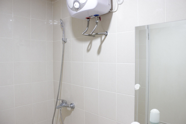 Bathroom 3, Favorable 1BR Apartment at Parahyangan Residence near UNPAR, Bandung
