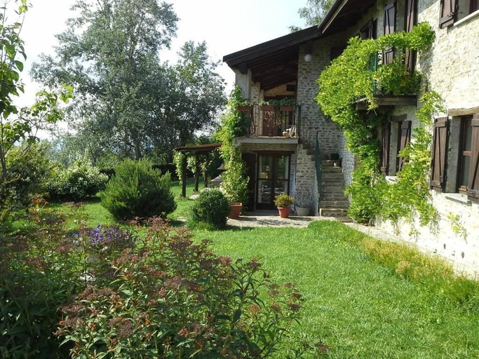 Property grounds 3, Villa Malgrè Tout, Cuneo