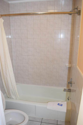 Bathroom 3, Fort Eustis Inn, Newport News