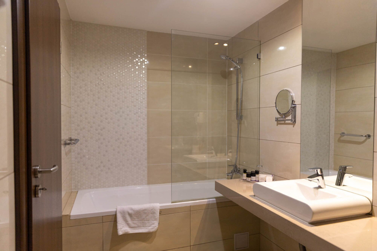 Bathroom 4, Hotel Sirius, Priština