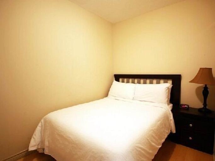 Bedroom 2, WhiteHall Suites- Yorkville, Toronto