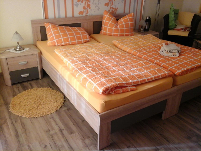 Bedroom 4, JaNettes Gästehaus, Rostock