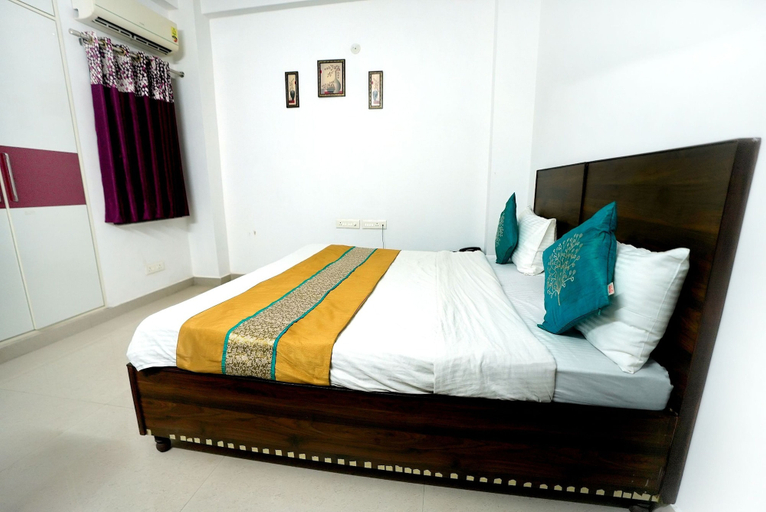 Bedroom 2, Gupta Residency Near Ajnara Heritage, Gautam Buddha Nagar