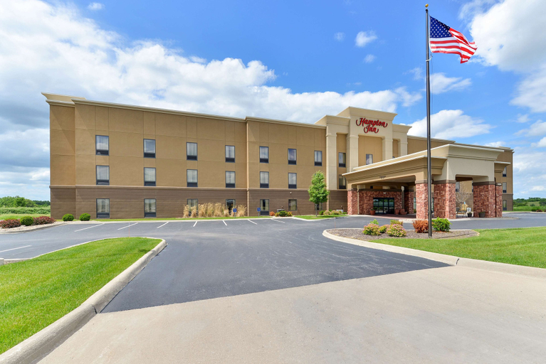 Exterior & Views 1, Hampton Inn Muscatine, Muscatine