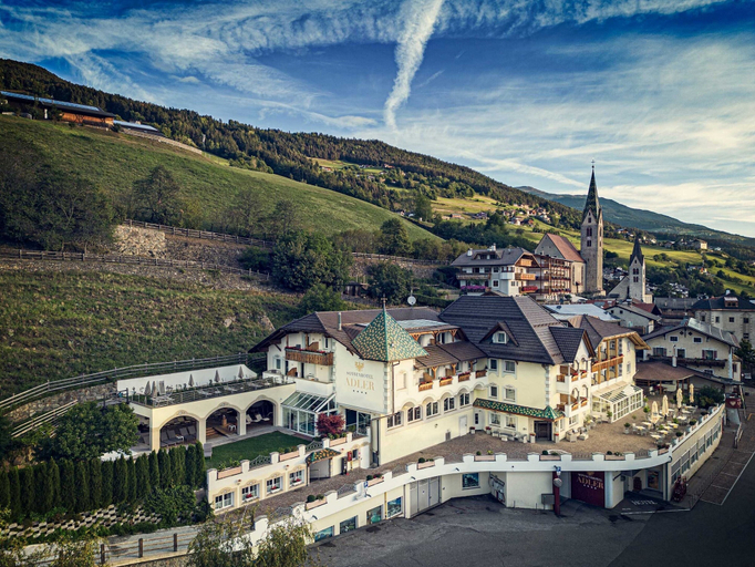 Exterior & Views 2, Sonnenhotel Adler, Bolzano