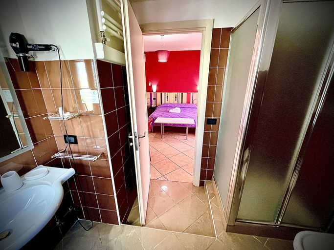 Bathroom 5, Hotel Residence Le Ceramiche, Cosenza