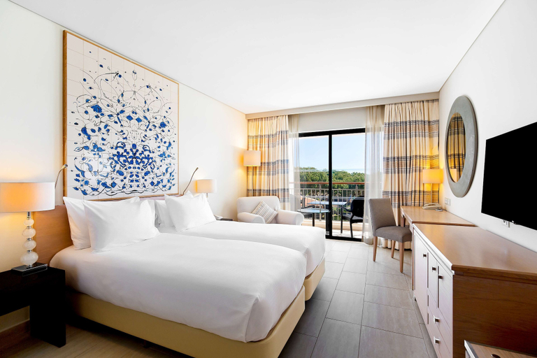 Bedroom 4, Hilton Vilamoura As Cascatas Golf Resort & Spa, Loulé