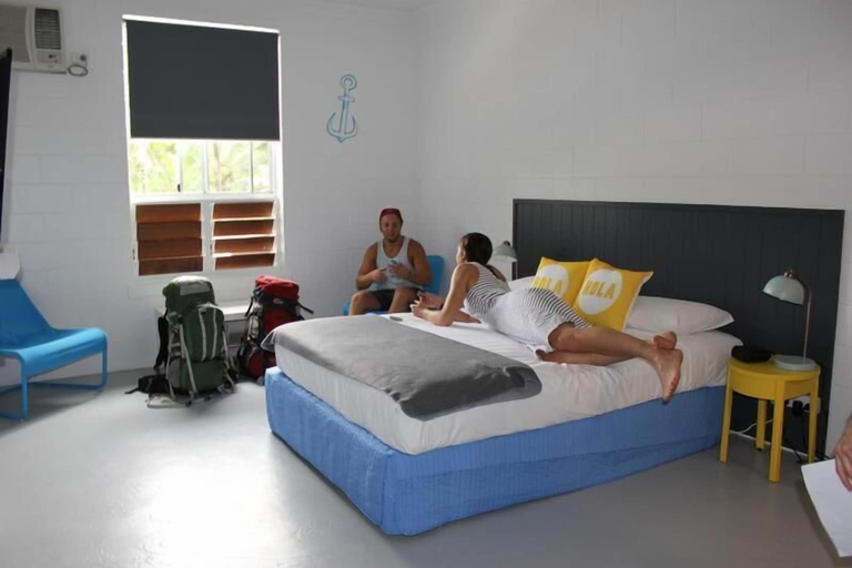 Bedroom 3, Port Douglas Backpackers, Douglas